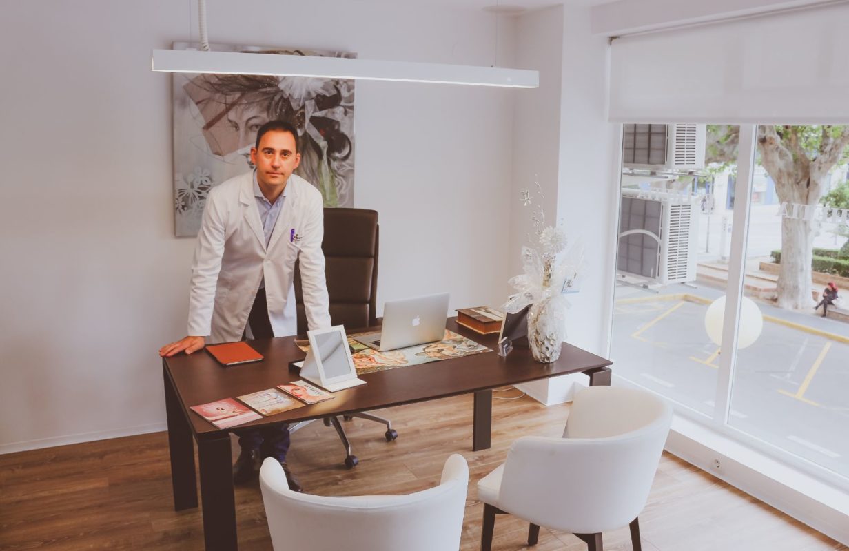 Esthetia Clínica Médico Estética