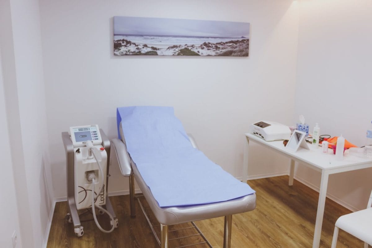 Esthetia Clínica Médico Estética
