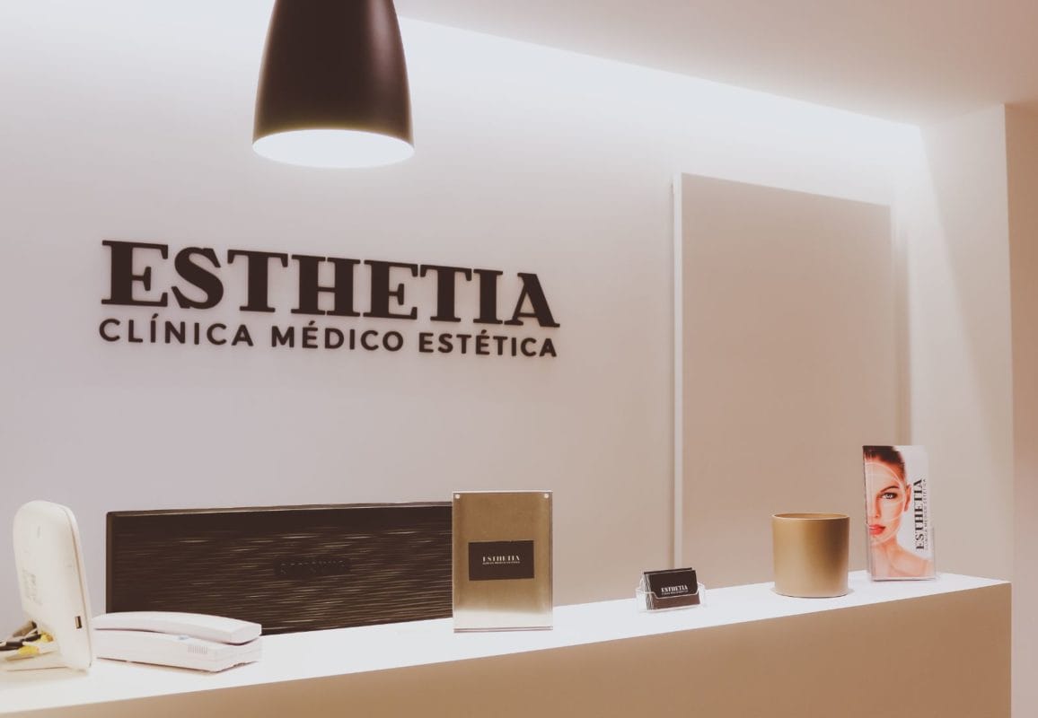 Esthetia Clínica Médico Estética